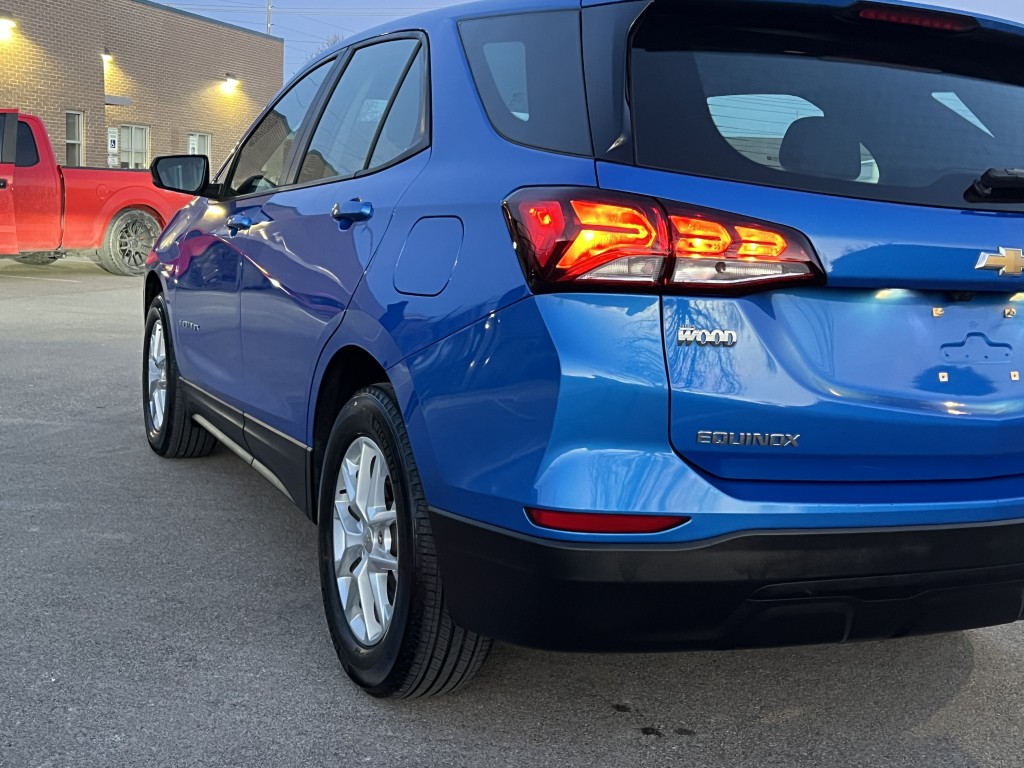 2024 Chevrolet Equinox LS - Photo 2