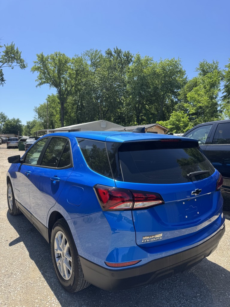 2024 Chevrolet Equinox LS - Photo 2